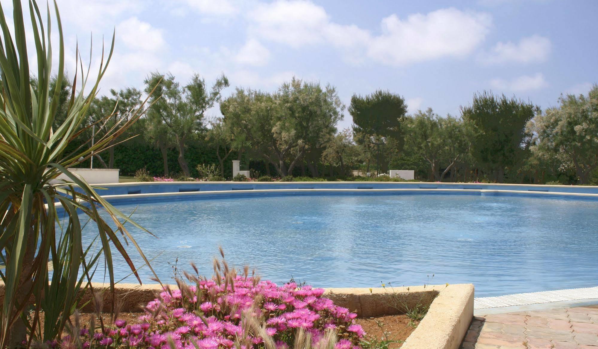 Camping Villaggio Lamaforca Torre Santa Sabina Buitenkant foto